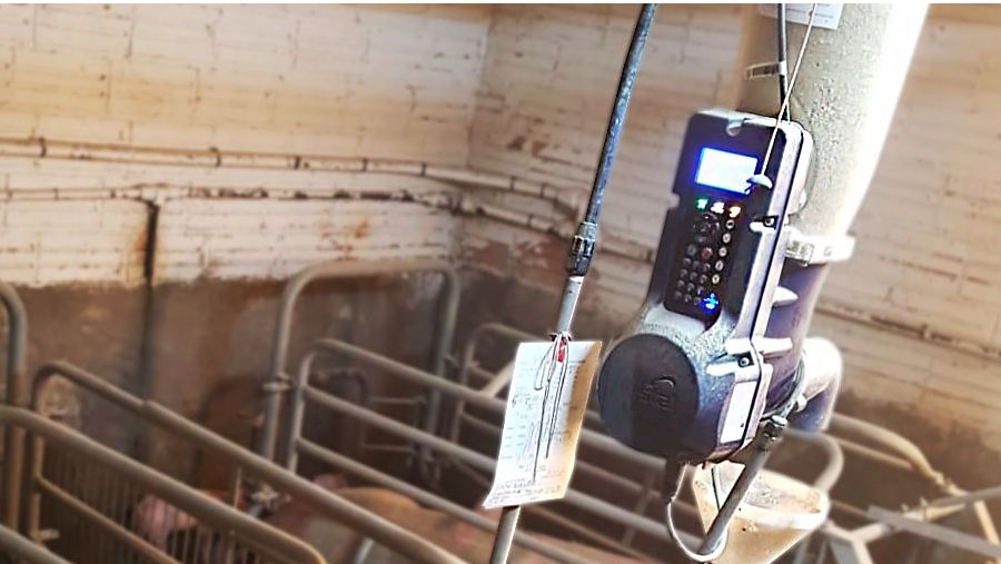 Photo 2. Syst&egrave;me &eacute;lectronique d'alimentation &agrave; sec.
