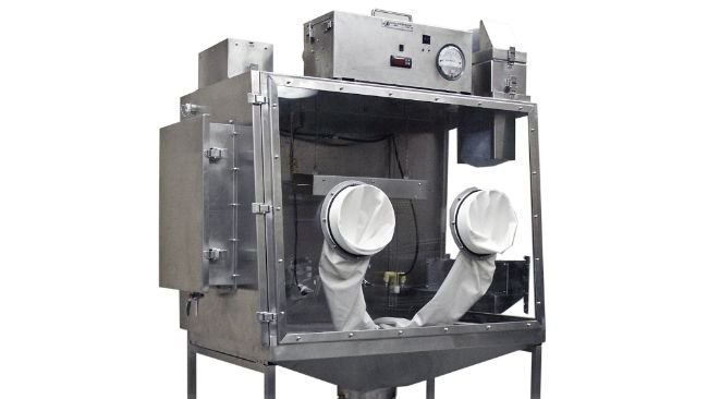 Figure 1 : Système modulaire d'isolement des animaux utilisé pour l'exposition de cochettes femelles à des aérosols d'homogénat pulmonaire dilué contenant la souche 232 de M. hyopneumoniae. Source : www.altdesign.com