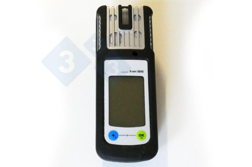 Instrument portable permettant de d&eacute;tecter la concentration de gaz nocifs.
